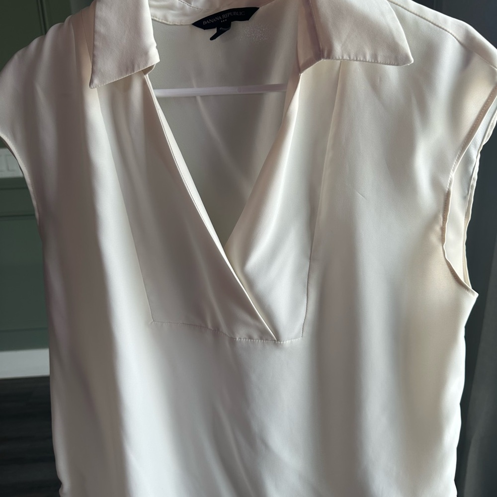 Banana Republic Cream Blouse